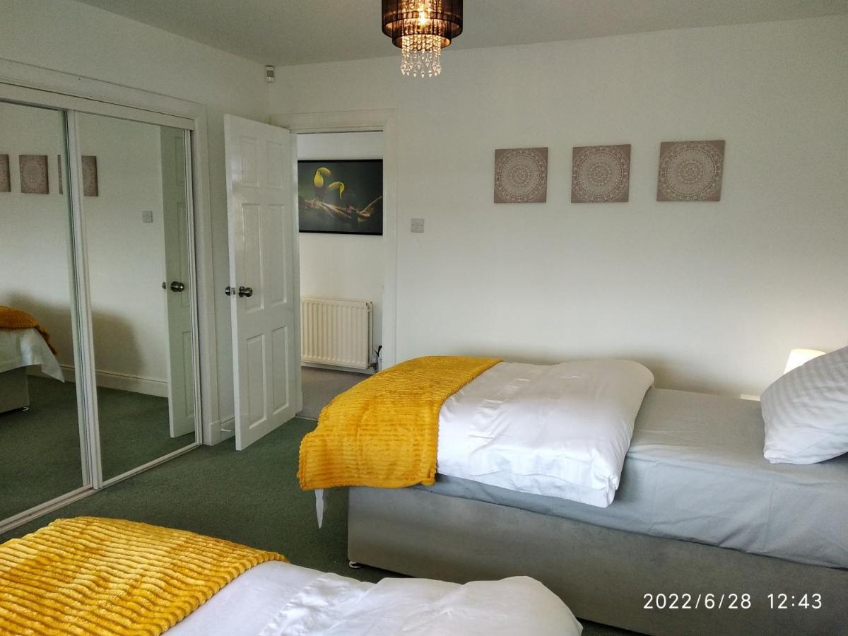 Cottage With Panoramic Views Kirk of Shotts エクステリア 写真