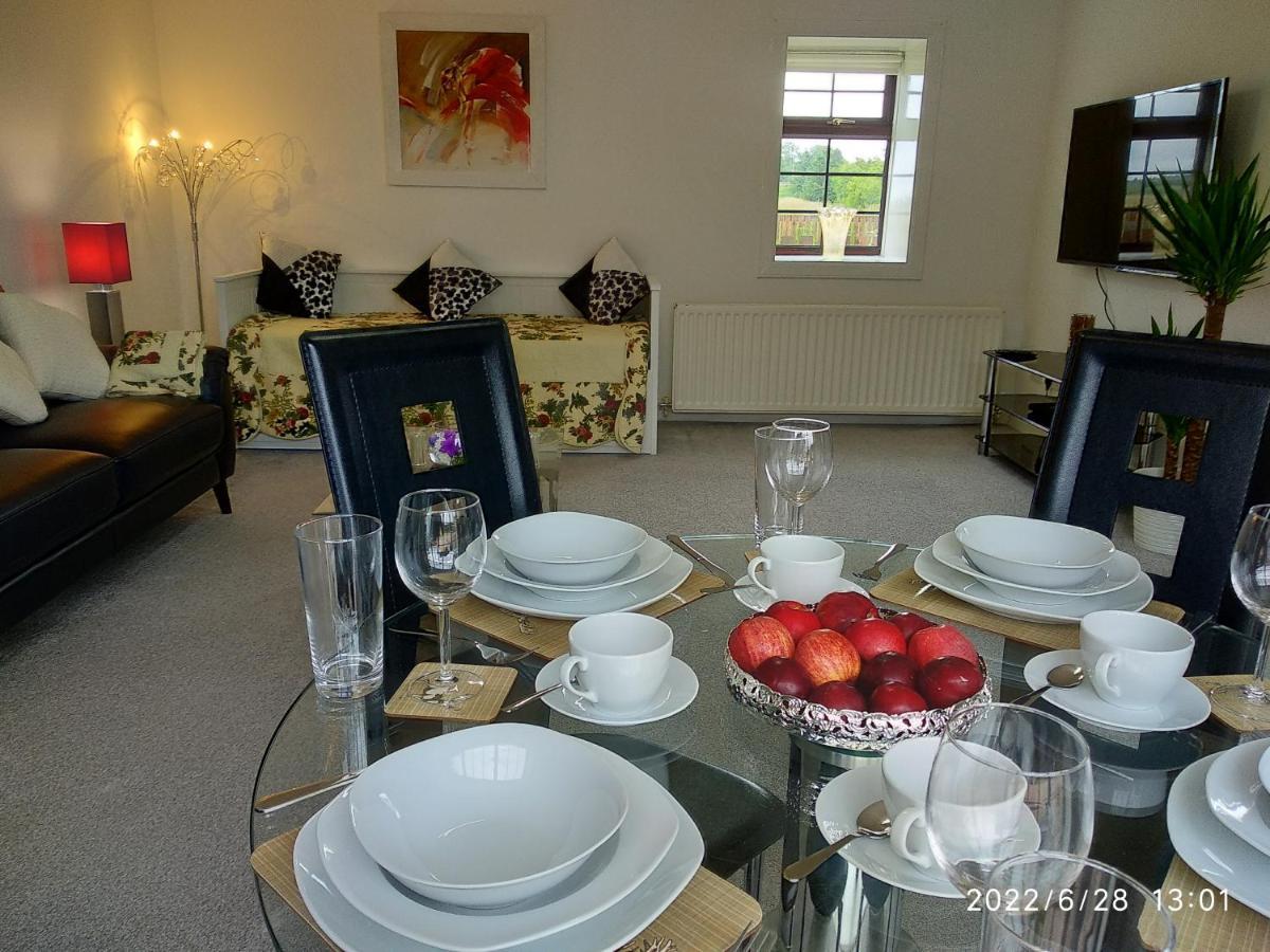 Cottage With Panoramic Views Kirk of Shotts エクステリア 写真