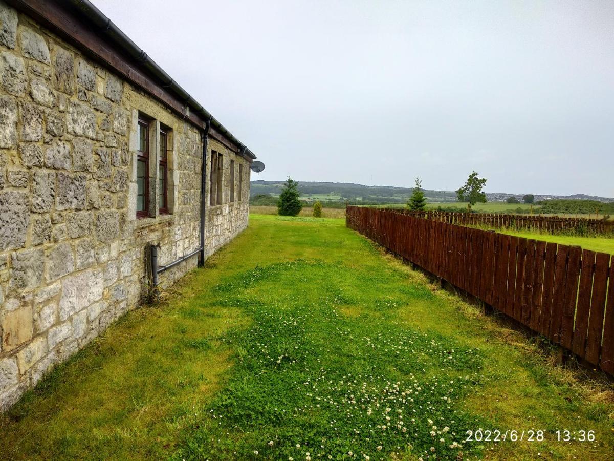 Cottage With Panoramic Views Kirk of Shotts エクステリア 写真